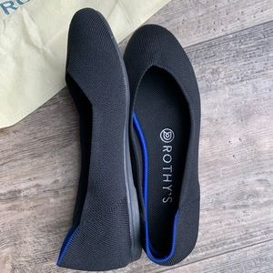 Rothy’s non-authentic black flats size 7